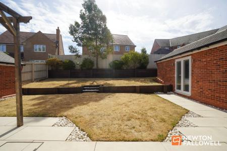 4 bedroom Detached house for sale in Doble Crescent, Hathern, LE12