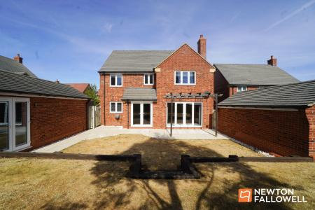 4 bedroom Detached house for sale in Doble Crescent, Hathern, LE12