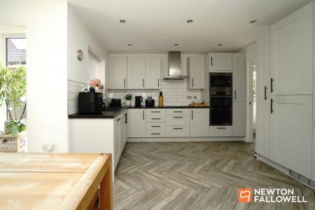 4 bedroom Detached house for sale in Doble Crescent, Hathern, LE12