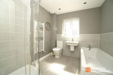 4 bedroom Detached house for sale in Doble Crescent, Hathern, LE12