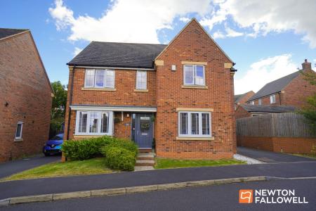 4 bedroom Detached house for sale in Doble Crescent, Hathern, LE12