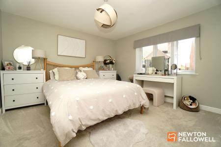 4 bedroom Detached house for sale in Doble Crescent, Hathern, LE12