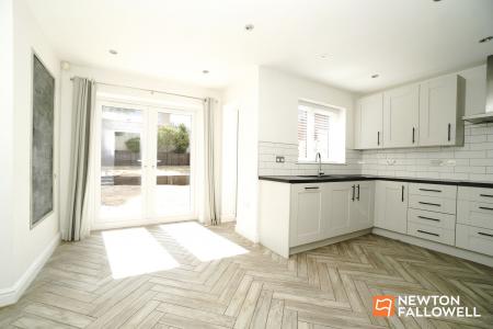 4 bedroom Detached house for sale in Doble Crescent, Hathern, LE12