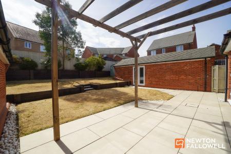 4 bedroom Detached house for sale in Doble Crescent, Hathern, LE12