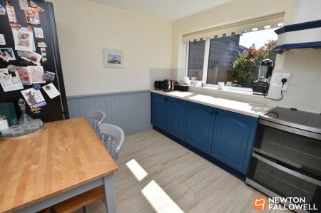 2 bedroom Semi-detached house for sale in Beaumaris Crescent, Shepshed, LE12