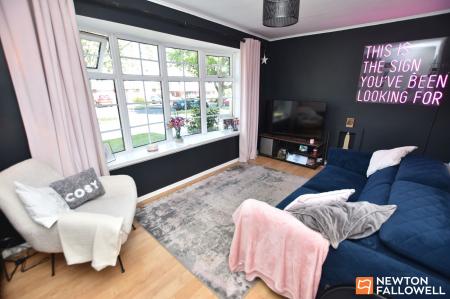 2 bedroom Semi-detached house for sale in Beaumaris Crescent, Shepshed, LE12