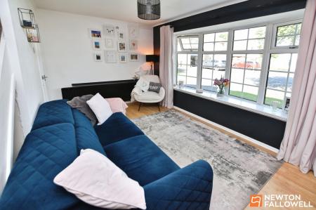 2 bedroom Semi-detached house for sale in Beaumaris Crescent, Shepshed, LE12