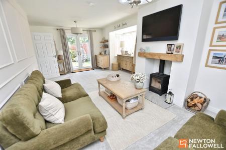3 bedroom Detached house for sale in Highland Drive, Loughborough, LE11