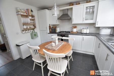 3 bedroom Detached house for sale in Highland Drive, Loughborough, LE11