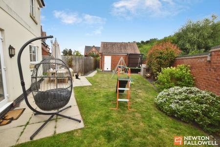 3 bedroom Detached house for sale in Highland Drive, Loughborough, LE11