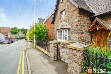3 bedroom Detached house for sale in Church Hill, Woodhouse Eaves, LE12