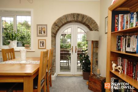 3 bedroom Semi-detached house for sale in Main Street, Normanton On Soar, LE12