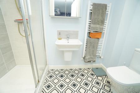4 bedroom Detached house for sale in Wicket Close, Loughborough, LE11