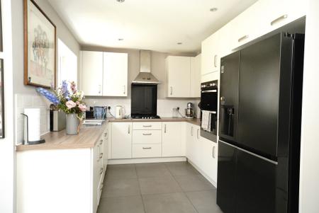 4 bedroom Detached house for sale in Wicket Close, Loughborough, LE11