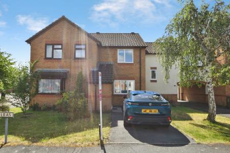 2 bedroom Terraced House for sale in Cabin Leas, Loughborough, LE11