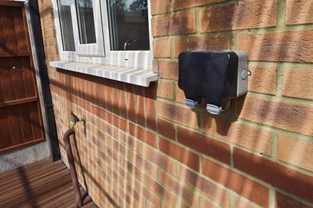 2 bedroom Terraced House for sale in Cabin Leas, Loughborough, LE11