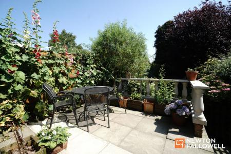 2 bedroom Terraced House for sale in Main Street, Woodhouse Eaves, LE12