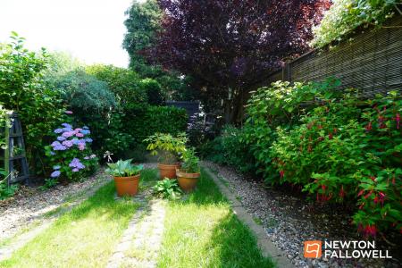 2 bedroom Terraced House for sale in Main Street, Woodhouse Eaves, LE12