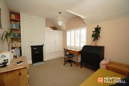 2 bedroom Terraced House for sale in Main Street, Woodhouse Eaves, LE12