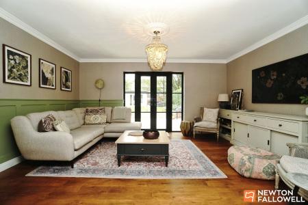3 bedroom Detached bungalow for sale in Castledine Street, Loughborough, LE11