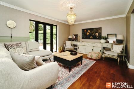 3 bedroom Detached bungalow for sale in Castledine Street, Loughborough, LE11