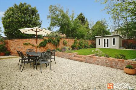 3 bedroom Detached bungalow for sale in Castledine Street, Loughborough, LE11