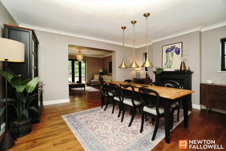 3 bedroom Detached bungalow for sale in Castledine Street, Loughborough, LE11