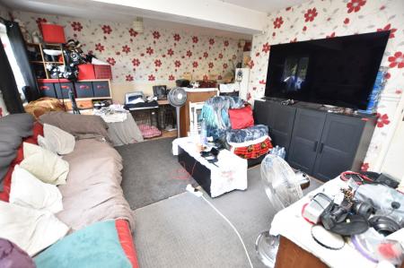 3 bedroom Semi-detached house for sale in Abberton Way, Loughborough, LE11