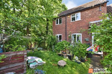 3 bedroom Semi-detached house for sale in Abberton Way, Loughborough, LE11
