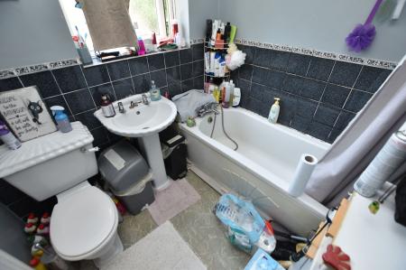3 bedroom Semi-detached house for sale in Abberton Way, Loughborough, LE11