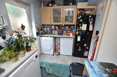 3 bedroom Semi-detached house for sale in Abberton Way, Loughborough, LE11