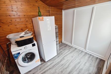 3 bedroom Semi-detached house for sale in Belton Road, Loughborough, LE11