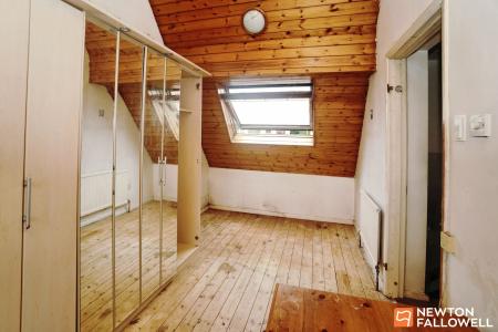4 bedroom Semi-detached house for sale in Abberton Way, Loughborough, LE11
