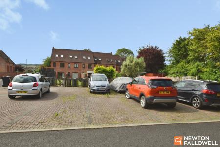 3 bedroom Terraced House for sale in Kegworth Road, Gotham, NG11