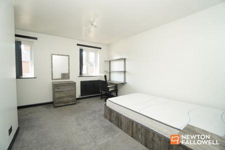 2 bedroom Terraced House for sale in Havelock Street, Loughborough, LE11