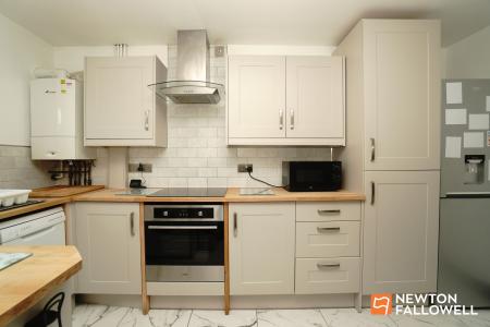 2 bedroom Terraced House for sale in Havelock Street, Loughborough, LE11