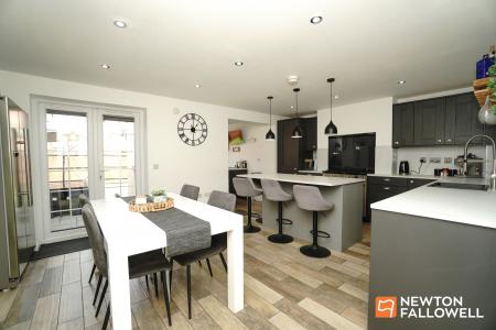 4 bedroom Detached house for sale in Edward Phillipps Road, Hathern, LE12