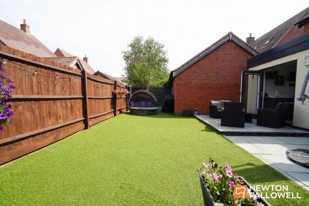 4 bedroom Detached house for sale in Edward Phillipps Road, Hathern, LE12