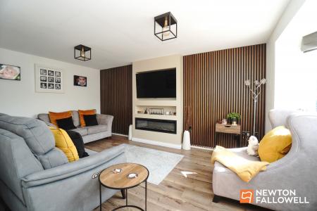 4 bedroom Detached house for sale in Edward Phillipps Road, Hathern, LE12