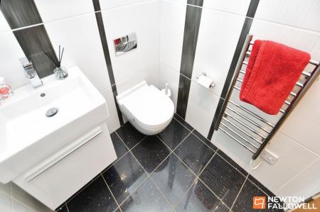 4 bedroom Detached house for sale in St. Phillips Road, Burton-On-The-Wolds, LE12