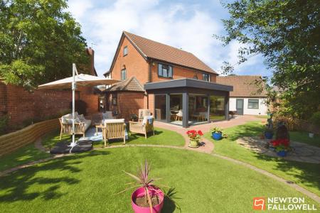 4 bedroom Detached house for sale in St. Phillips Road, Burton-On-The-Wolds, LE12