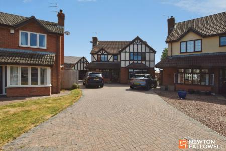 4 bedroom Detached house for sale in St. Phillips Road, Burton-On-The-Wolds, LE12