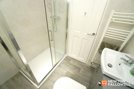 2 bedroom Semi-detached bungalow for sale in Swallow Walk, Hathern, LE12