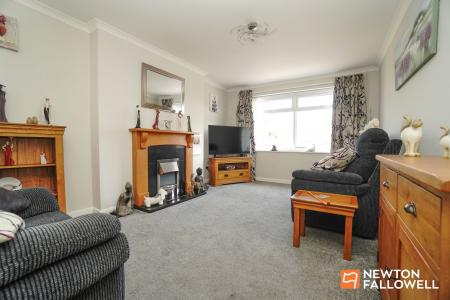 2 bedroom Semi-detached bungalow for sale in Swallow Walk, Hathern, LE12