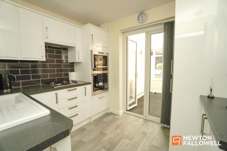 2 bedroom Semi-detached bungalow for sale in Swallow Walk, Hathern, LE12