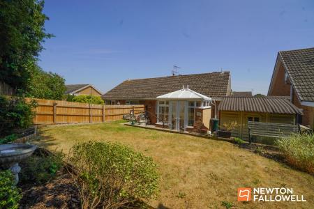 2 bedroom Semi-detached bungalow for sale in Swallow Walk, Hathern, LE12