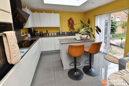 2 bedroom Semi-detached bungalow for sale in Braddon Road, Loughborough, LE11