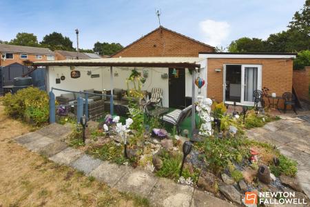 2 bedroom Semi-detached bungalow for sale in Braddon Road, Loughborough, LE11