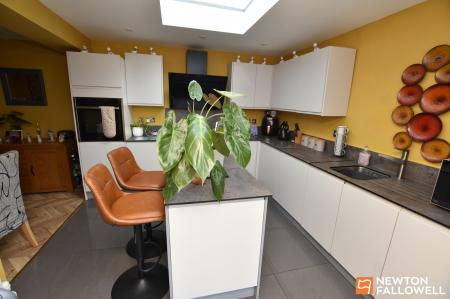 2 bedroom Semi-detached bungalow for sale in Braddon Road, Loughborough, LE11
