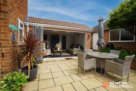3 bedroom Detached house for sale in Byron Street, Loughborough, LE11